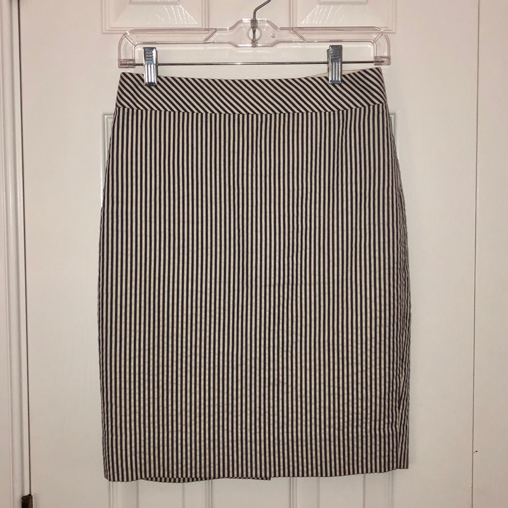 J.Crew Seersucker Pencil Skirt - Picture 4 of 6